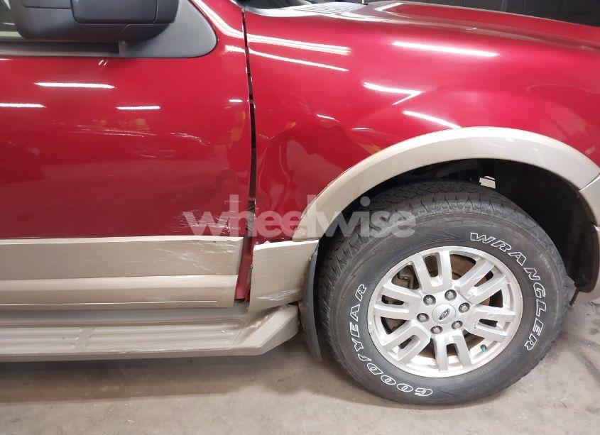 Photo 6 of 2014 Ford Expedition XLT (VIN 1FMJU1J50EEF37143)