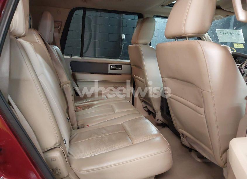 Photo 8 of 2014 Ford Expedition XLT (VIN 1FMJU1J50EEF37143)