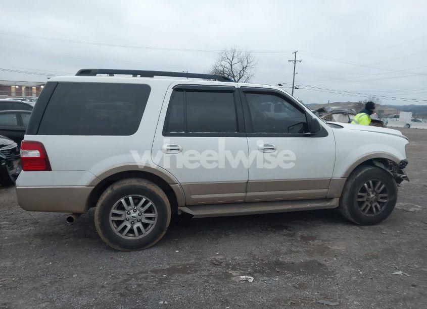 Photo 14 of 2012 Ford Expedition XLT (VIN 1FMJU1J51CEF02527)