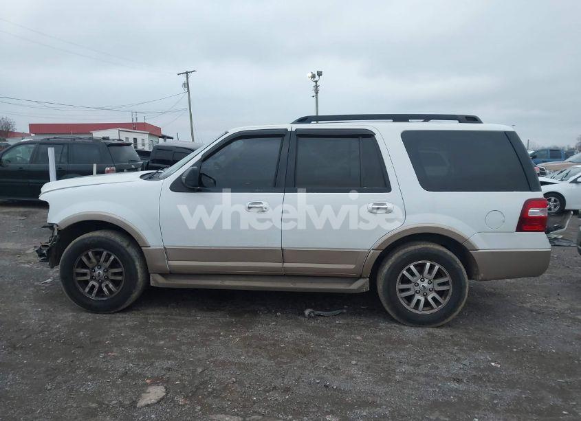 Photo 15 of 2012 Ford Expedition XLT (VIN 1FMJU1J51CEF02527)