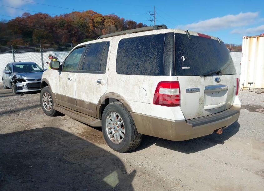 Photo 3 of 2012 Ford Expedition XLT (VIN 1FMJU1J51CEF49329)