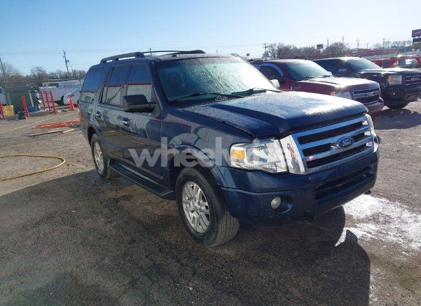 2013 Ford Expedition XLT (VIN 1FMJU1J51DEF50322) main photo
