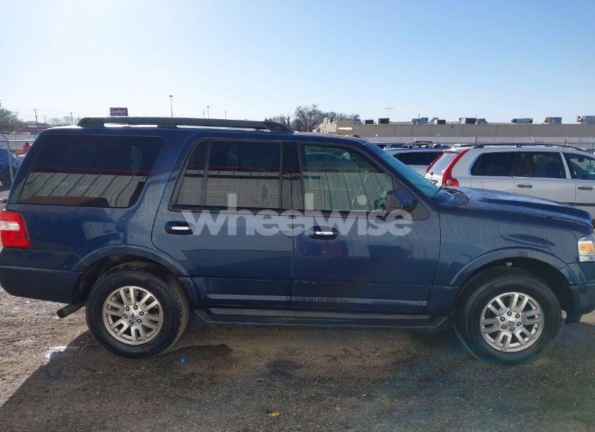 Photo 13 of 2013 Ford Expedition XLT (VIN 1FMJU1J51DEF50322)