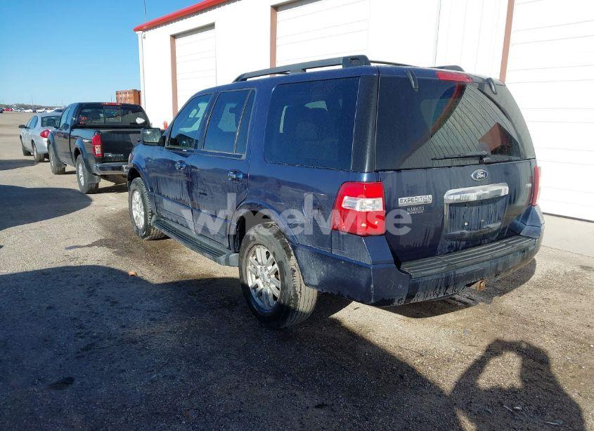 Photo 3 of 2013 Ford Expedition XLT (VIN 1FMJU1J51DEF50322)