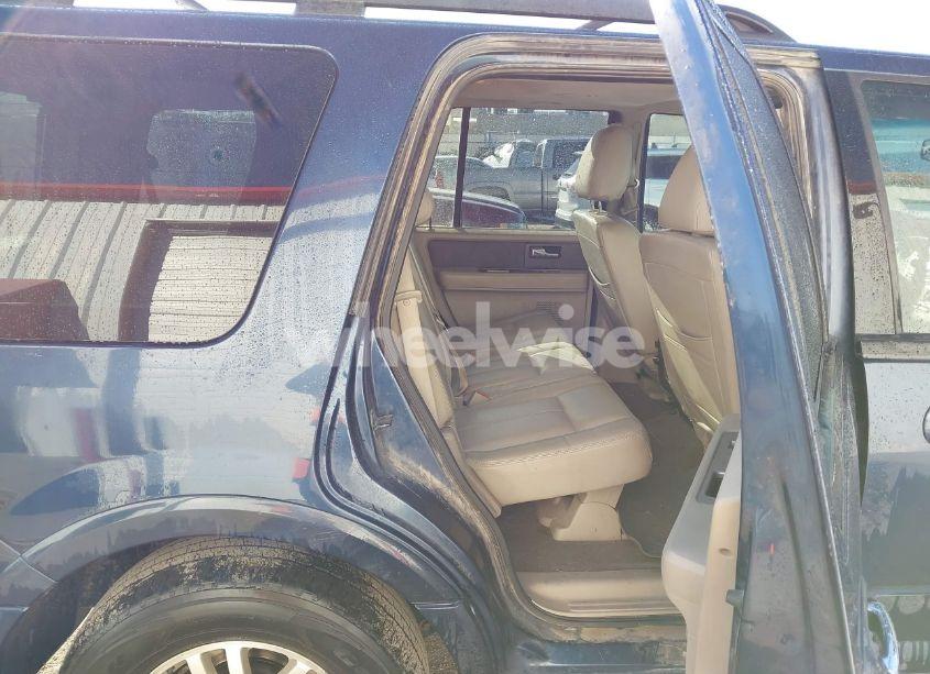 Photo 8 of 2013 Ford Expedition XLT (VIN 1FMJU1J51DEF50322)