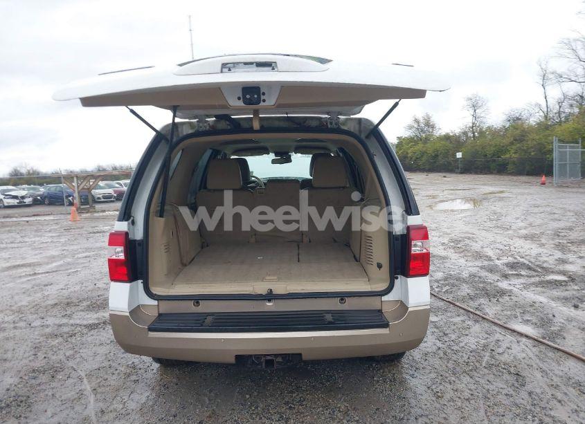 Photo 17 of 2014 Ford Expedition XLT (VIN 1FMJU1J51EEF44716)