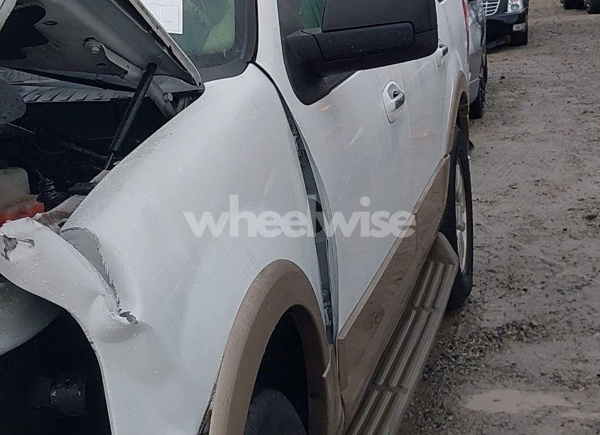 Photo 19 of 2014 Ford Expedition XLT (VIN 1FMJU1J51EEF44716)