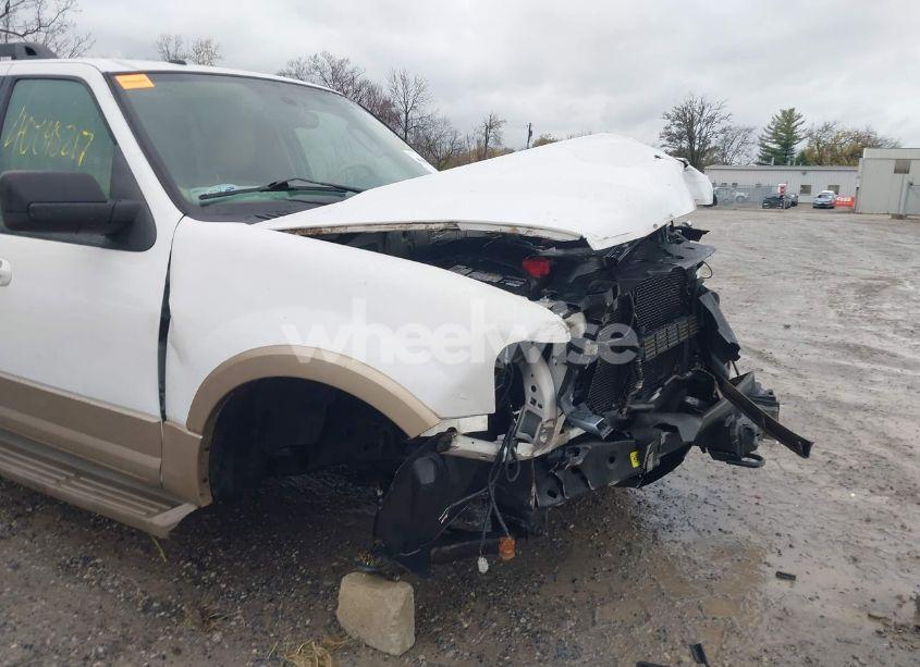 Photo 20 of 2014 Ford Expedition XLT (VIN 1FMJU1J51EEF44716)