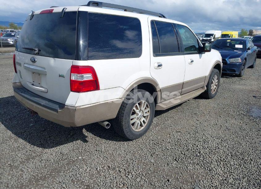 Photo 4 of 2011 Ford Expedition XLT (VIN 1FMJU1J52BEF11168)