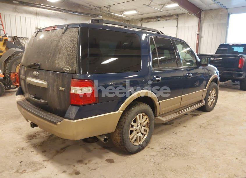 Photo 4 of 2012 Ford Expedition XLT (VIN 1FMJU1J52CEF06120)