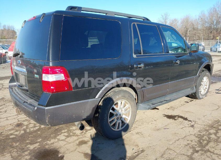 Photo 4 of 2012 Ford Expedition XLT (VIN 1FMJU1J52CEF20308)