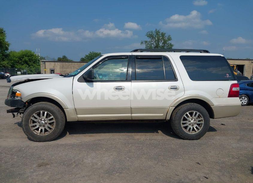 Photo 15 of 2010 Ford Expedition EDDIE BAUER/KING RANCH (VIN 1FMJU1J53AEB53979)