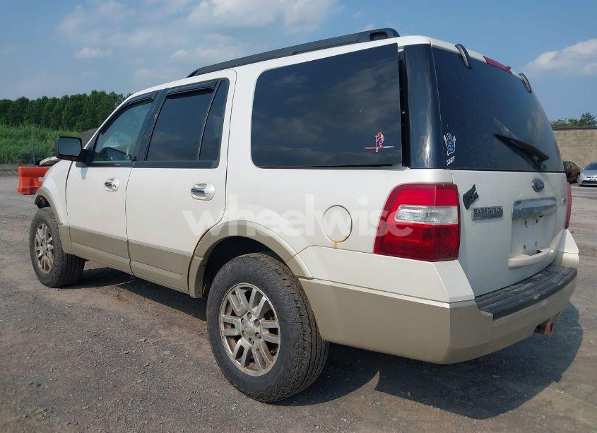 Photo 3 of 2010 Ford Expedition EDDIE BAUER/KING RANCH (VIN 1FMJU1J53AEB53979)