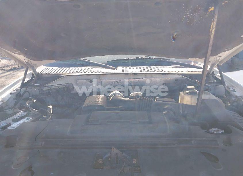 Photo 10 of 2011 Ford Expedition XLT (VIN 1FMJU1J53BEF55762)