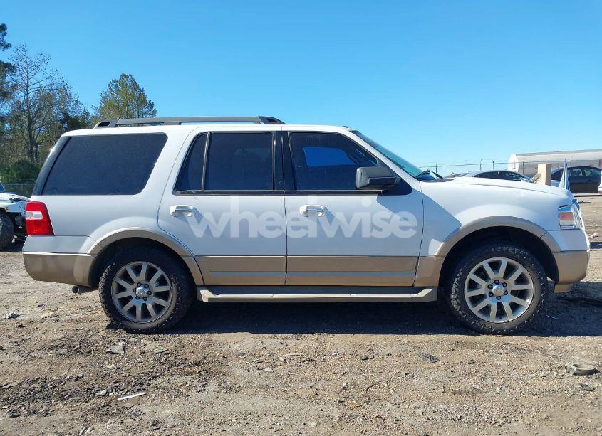 Photo 13 of 2011 Ford Expedition XLT (VIN 1FMJU1J53BEF55762)