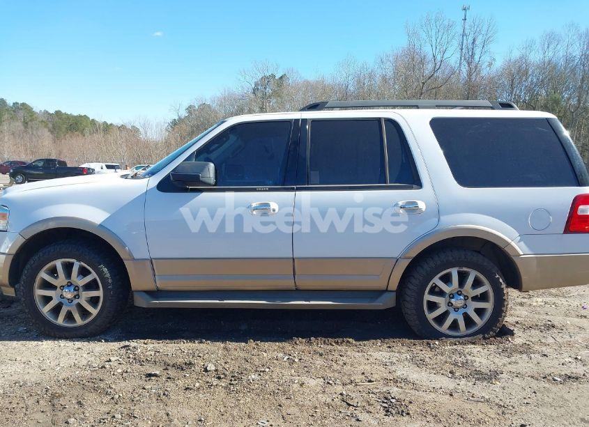 Photo 14 of 2011 Ford Expedition XLT (VIN 1FMJU1J53BEF55762)