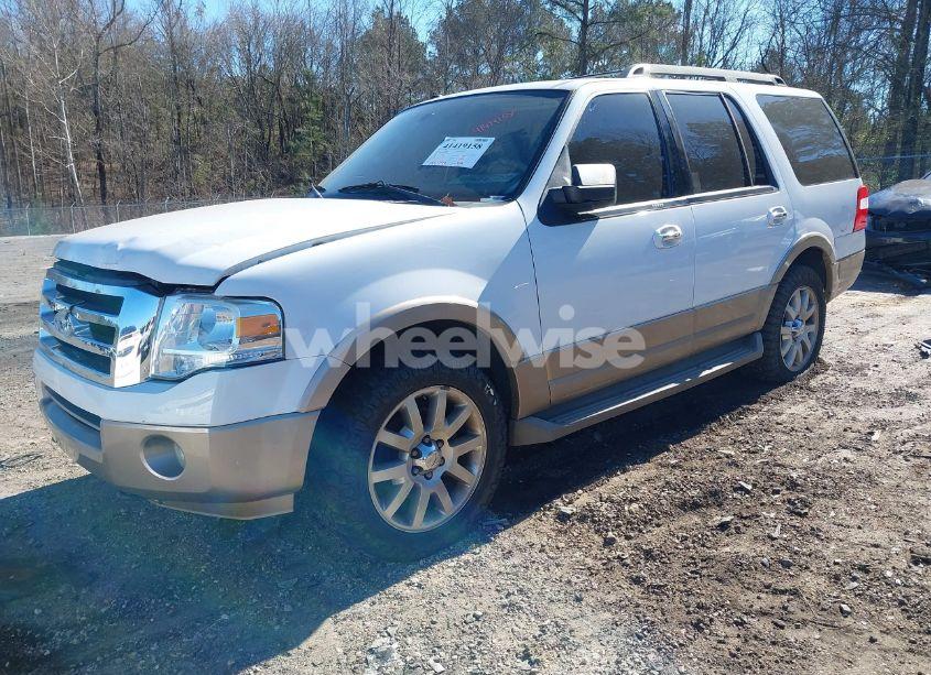 Photo 2 of 2011 Ford Expedition XLT (VIN 1FMJU1J53BEF55762)