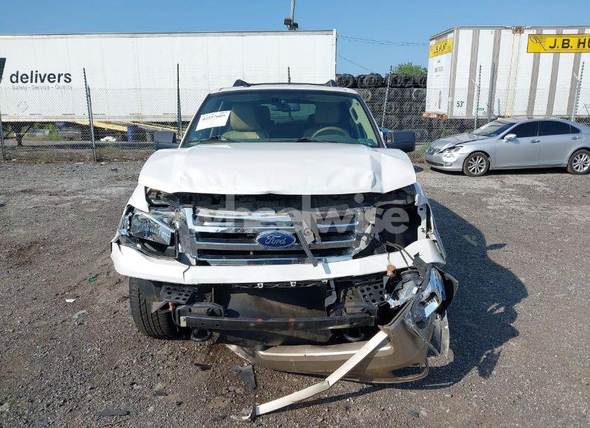 Photo 12 of 2012 Ford Expedition XLT (VIN 1FMJU1J53CEF10760)