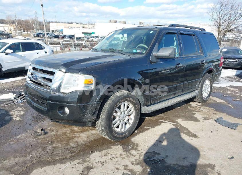 Photo 2 of 2012 Ford Expedition XLT (VIN 1FMJU1J53CEF38722)