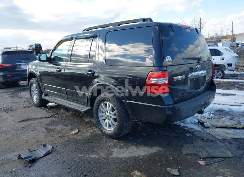 Photo 3 of 2012 Ford Expedition XLT (VIN 1FMJU1J53CEF38722)