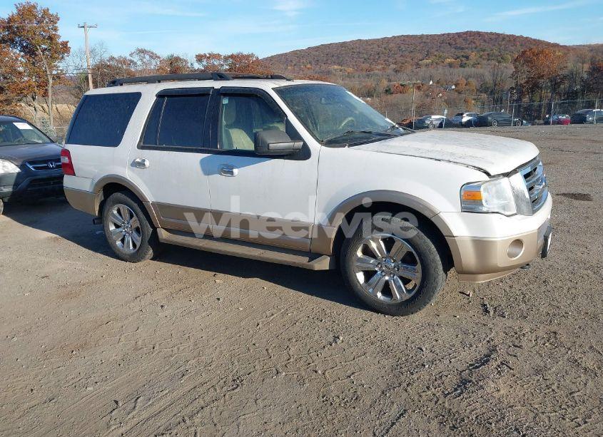 2011 Ford Expedition XLT (VIN 1FMJU1J54BEF56807) main photo