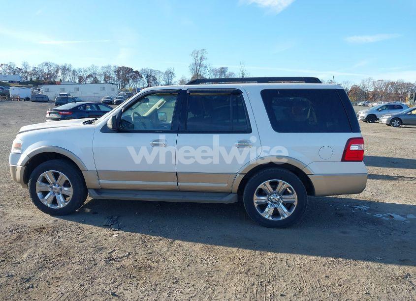 Photo 14 of 2011 Ford Expedition XLT (VIN 1FMJU1J54BEF56807)