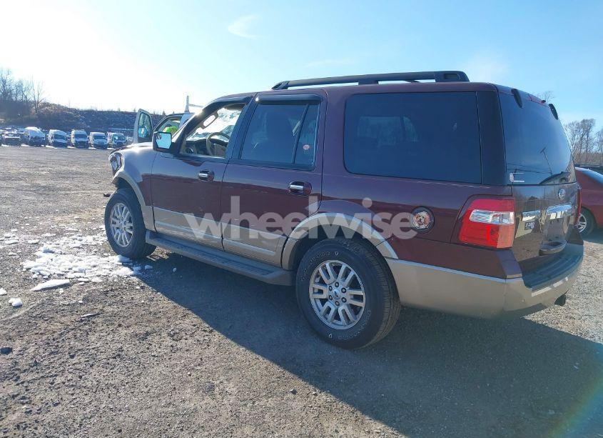 Photo 3 of 2012 Ford Expedition XLT (VIN 1FMJU1J54CEF45002)