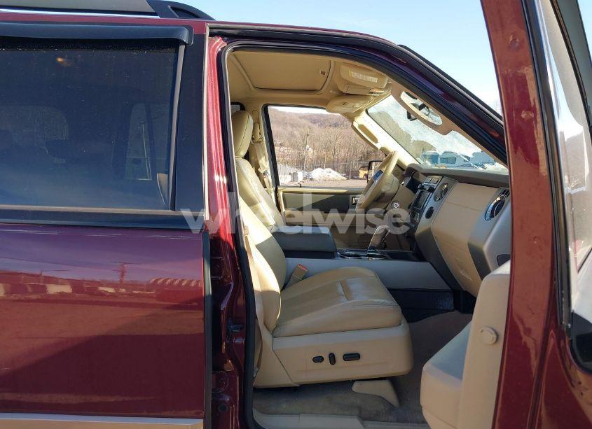 Photo 5 of 2012 Ford Expedition XLT (VIN 1FMJU1J54CEF45002)