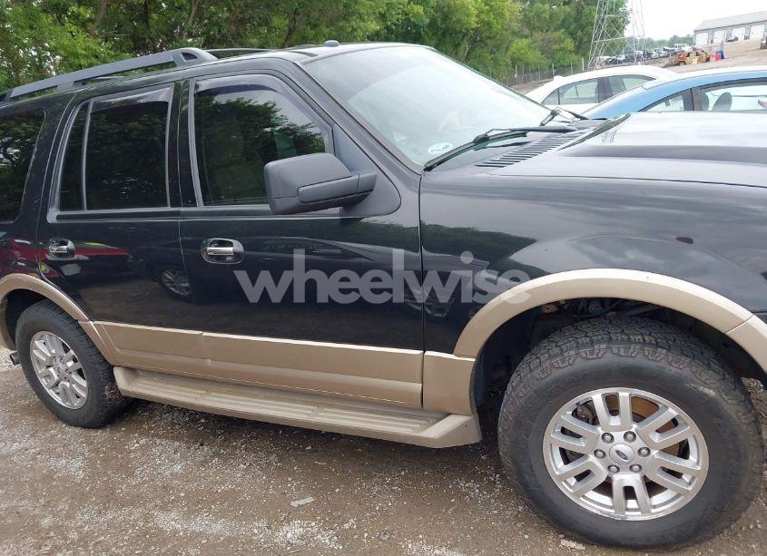 Photo 13 of 2013 Ford Expedition XLT (VIN 1FMJU1J54DEF31876)