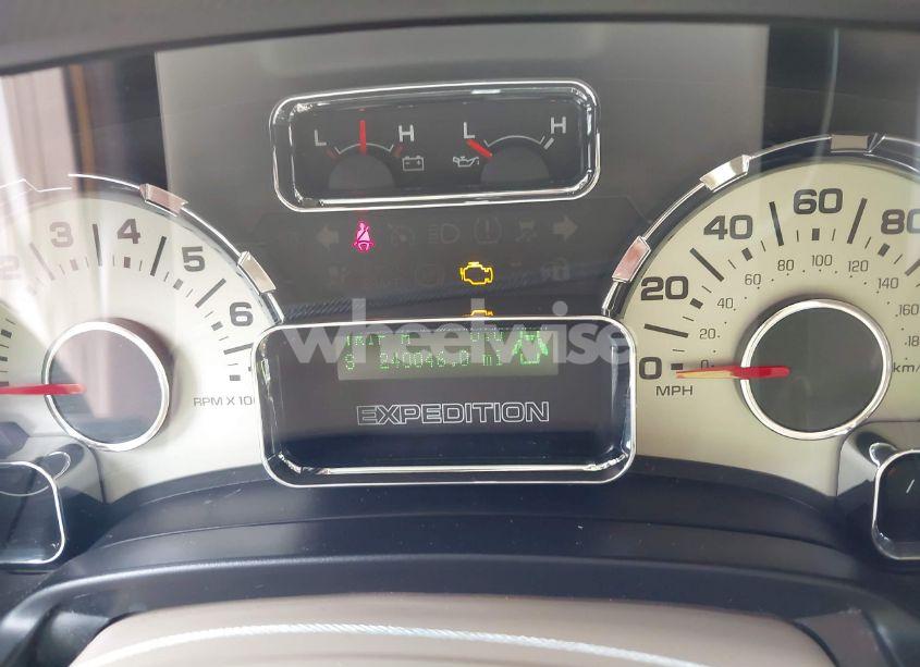 Photo 7 of 2013 Ford Expedition XLT (VIN 1FMJU1J54DEF31876)