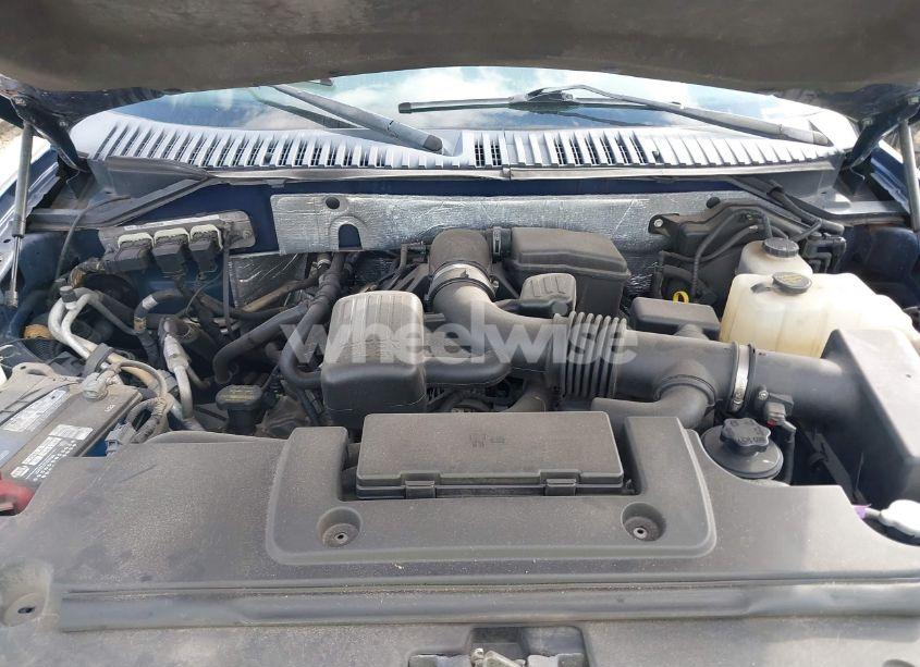 Photo 10 of 2011 Ford Expedition XLT (VIN 1FMJU1J55BEF46240)