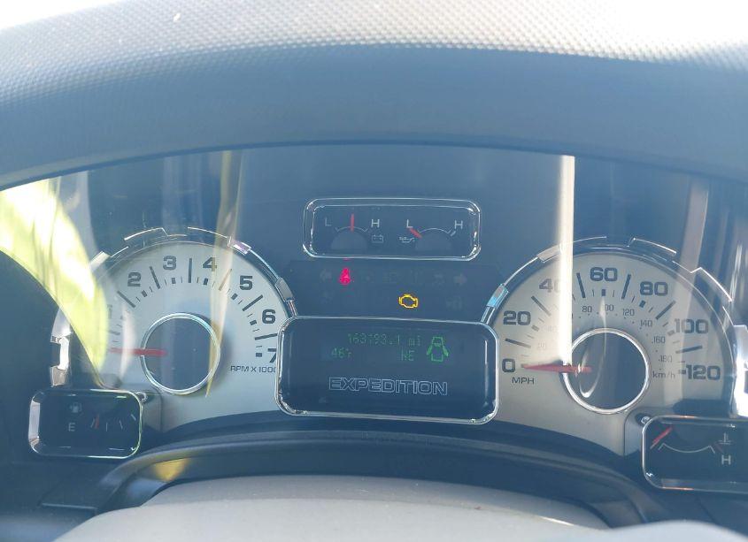 Photo 16 of 2011 Ford Expedition XLT (VIN 1FMJU1J55BEF49915)