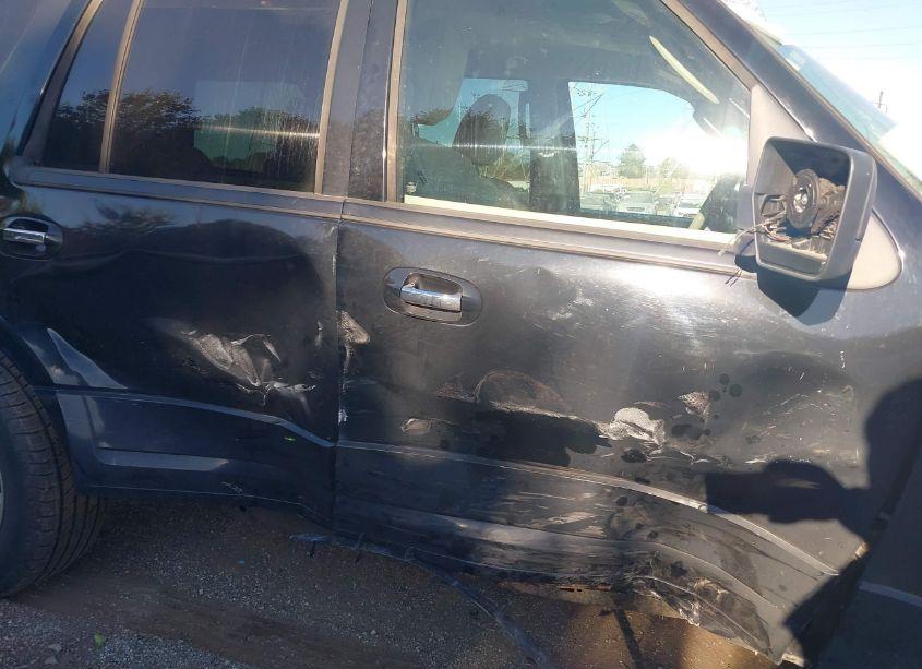 Photo 6 of 2011 Ford Expedition XLT (VIN 1FMJU1J55BEF49915)