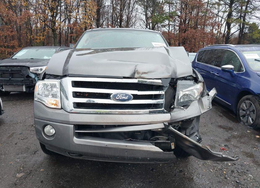 Photo 12 of 2011 Ford Expedition XLT (VIN 1FMJU1J56BEF44027)