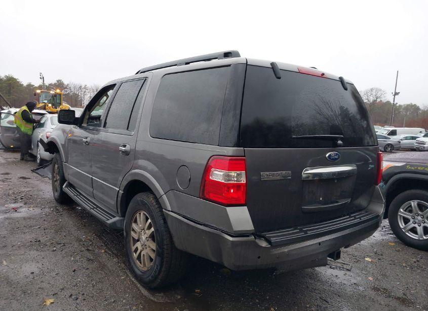 Photo 3 of 2011 Ford Expedition XLT (VIN 1FMJU1J56BEF44027)