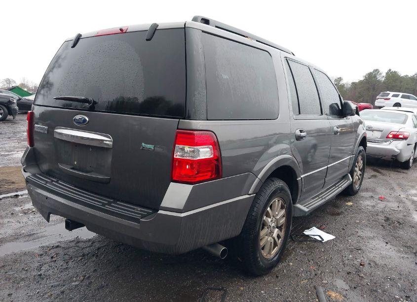 Photo 4 of 2011 Ford Expedition XLT (VIN 1FMJU1J56BEF44027)