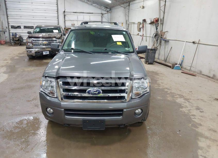 Photo 12 of 2013 Ford Expedition XLT (VIN 1FMJU1J56DEF08695)