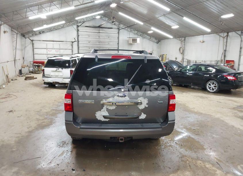 Photo 16 of 2013 Ford Expedition XLT (VIN 1FMJU1J56DEF08695)