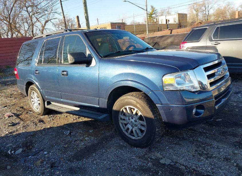 2013 Ford Expedition XLT (VIN 1FMJU1J56DEF14903) main photo