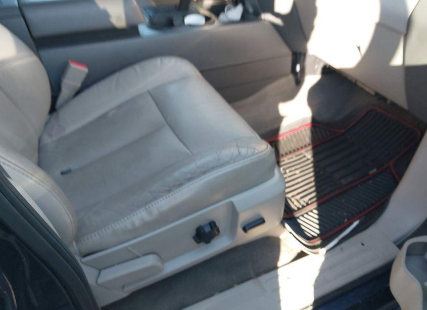 Photo 5 of 2013 Ford Expedition XLT (VIN 1FMJU1J56DEF14903)