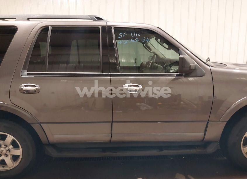 Photo 14 of 2014 Ford Expedition XLT (VIN 1FMJU1J56EEF63567)