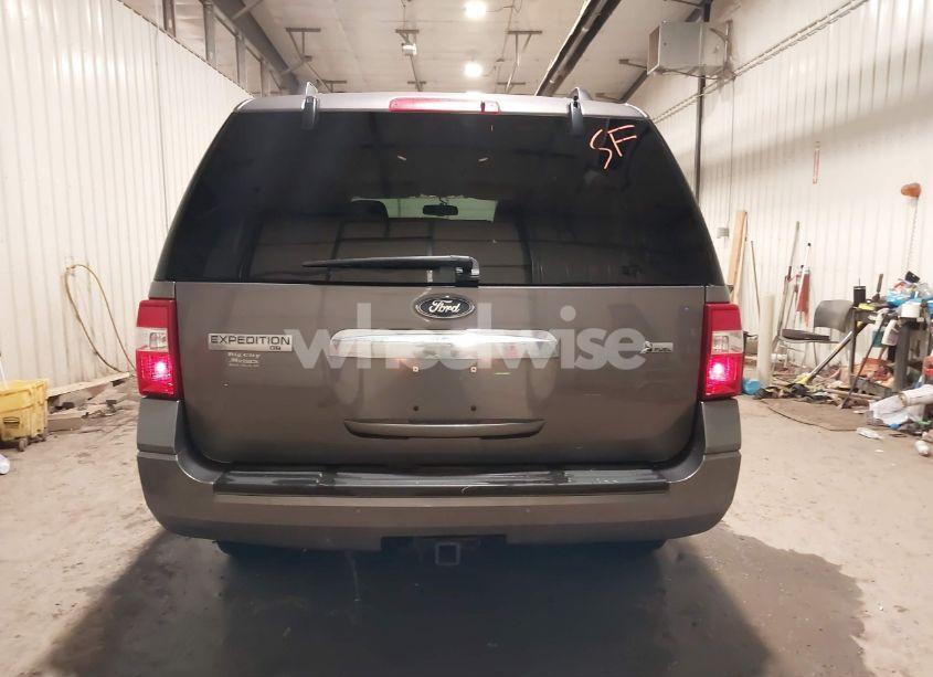 Photo 17 of 2014 Ford Expedition XLT (VIN 1FMJU1J56EEF63567)