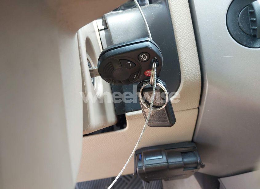 Photo 11 of 2011 Ford Expedition XLT (VIN 1FMJU1J57BEF01008)