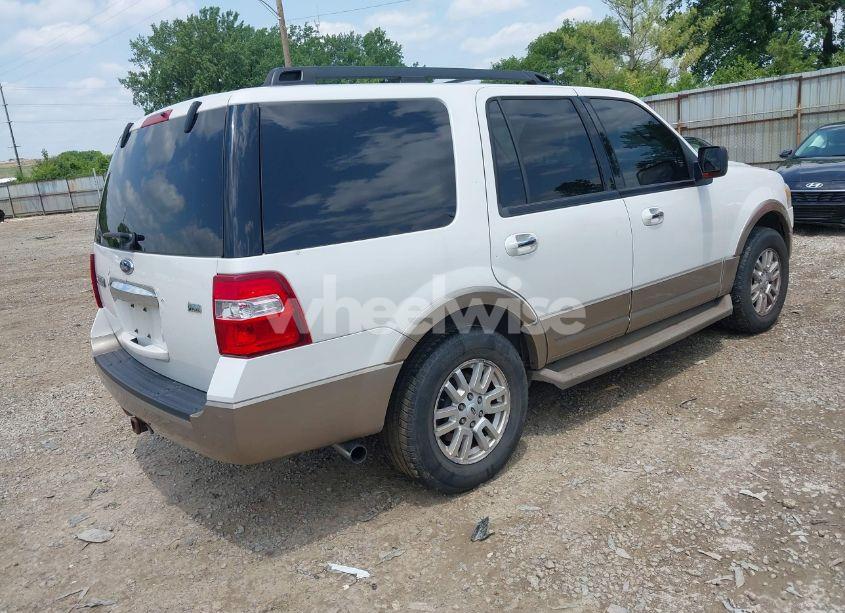 Photo 4 of 2011 Ford Expedition XLT (VIN 1FMJU1J57BEF01008)