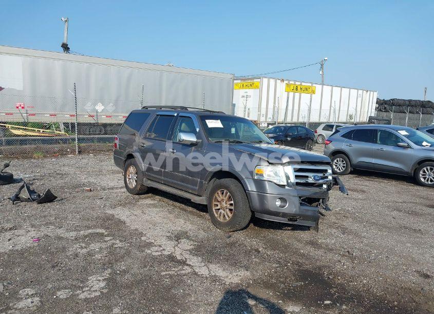 2011 Ford Expedition XLT (VIN 1FMJU1J57BEF06158) main photo