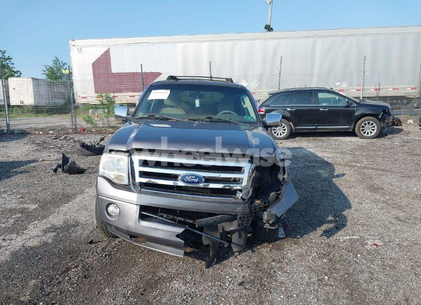 Photo 13 of 2011 Ford Expedition XLT (VIN 1FMJU1J57BEF06158)
