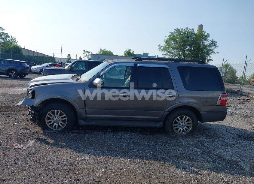 Photo 15 of 2011 Ford Expedition XLT (VIN 1FMJU1J57BEF06158)