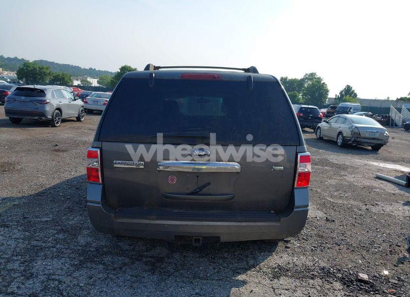 Photo 17 of 2011 Ford Expedition XLT (VIN 1FMJU1J57BEF06158)