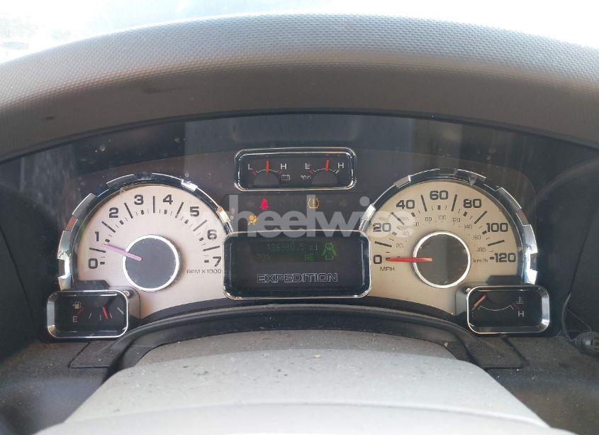 Photo 7 of 2011 Ford Expedition XLT (VIN 1FMJU1J57BEF06158)