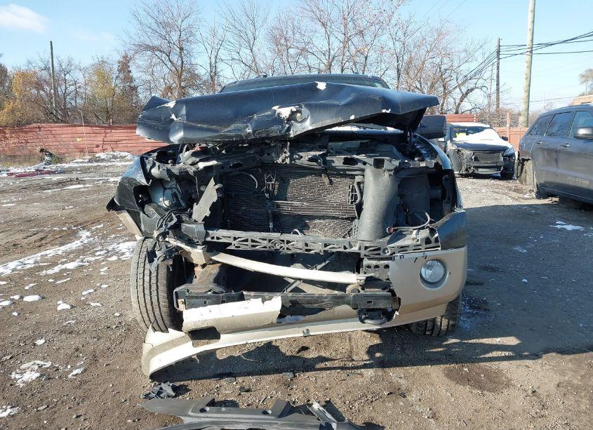 Photo 12 of 2011 Ford Expedition XLT (VIN 1FMJU1J57BEF06600)